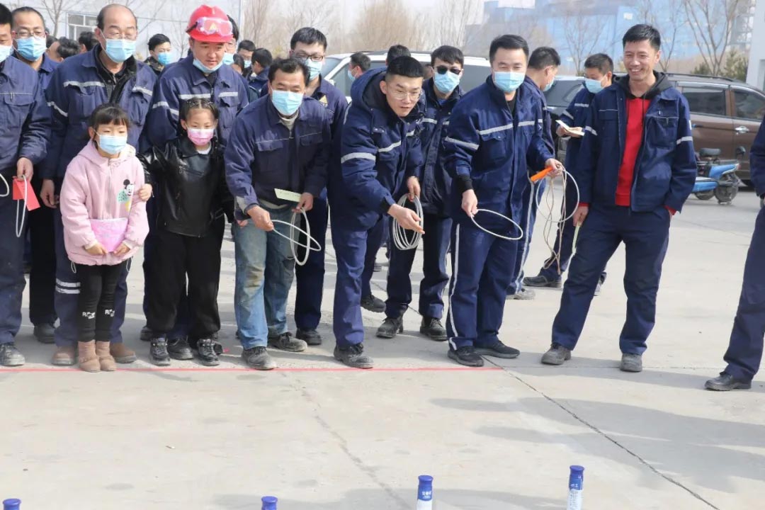 开卷机厂庆元宵